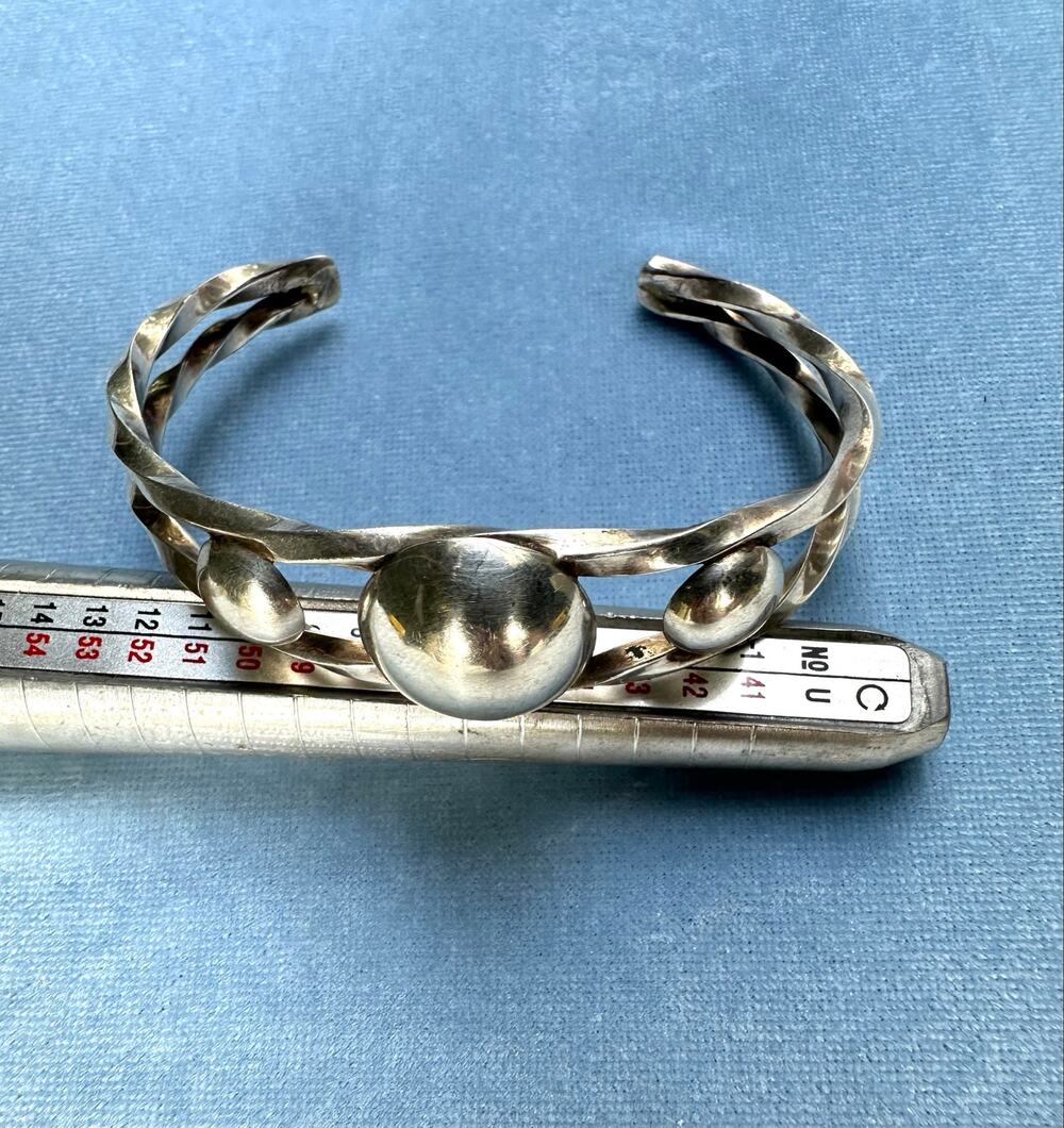 Vtg Old Pawn Southwestern Sterling Silver Split Cuff Bracelet Three Dome Bead